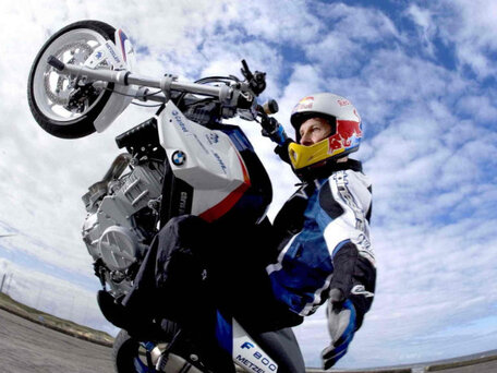 2010 BMW F 800 R, белый, 510000 рублей, вид 1
