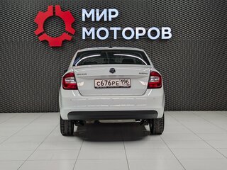 2019 Skoda Rapid I Рестайлинг, белый, 1150000 рублей, вид 5