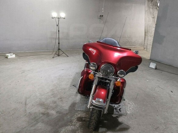 2013 Harley-Davidson Electra Glide, красный, 1050000 рублей - вид 2