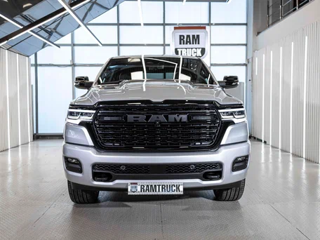 2026 Ram 1500 Crew Cab V Рестайлинг, серебристый, 11362624 рублей, вид 5