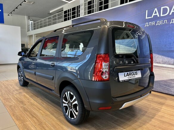 2026 Lada (ВАЗ) Largus Cross I Рестайлинг, коричневый, 1967000 рублей - вид 6