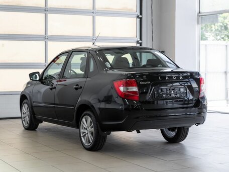 2026 Lada (ВАЗ) Granta I Рестайлинг, чёрный, 1100000 рублей, вид 4