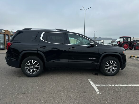 2022 GMC Acadia II Рестайлинг, чёрный, 3600000 рублей - вид 8