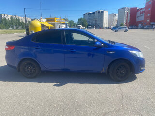2013 Kia Rio III, синий, 780000 рублей, вид 3