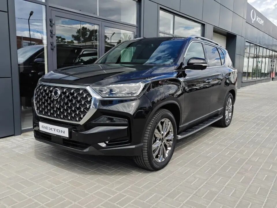 Открыть фотографии: KGM Rexton