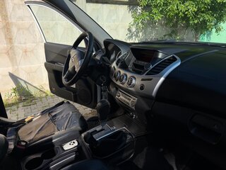 2014 Mitsubishi L200 IV Рестайлинг, белый, 1517000 рублей, вид 5