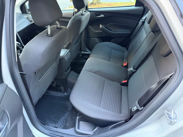2019 Ford Focus III Рестайлинг, серебристый, 1190000 рублей - вид 13