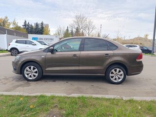 2015 Volkswagen Polo V, коричневый, 1050000 рублей, вид 5