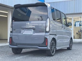 2023 Honda N-BOX III, серый, 920000 рублей, вид 2