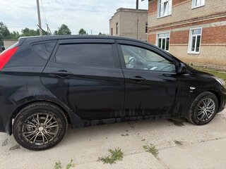 2012 Hyundai Solaris I, чёрный, 550000 рублей, вид 3