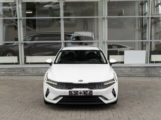 2020 Kia K5 III, белый, 2349000 рублей, вид 5