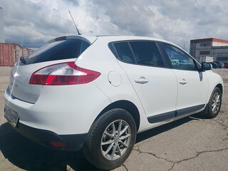 2014 Renault Megane III Рестайлинг, белый, 780000 рублей, вид 4