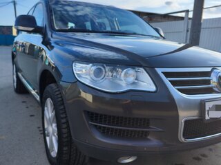 2008 Volkswagen Touareg I Рестайлинг, серый, 1200000 рублей, вид 2