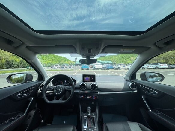 2022 Audi Q2 L 35 TFSI I Рестайлинг, синий, 1730000 рублей - вид 9