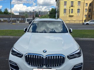 2019 BMW X5 40i IV (G05/G18), белый, 5300000 рублей, вид 2