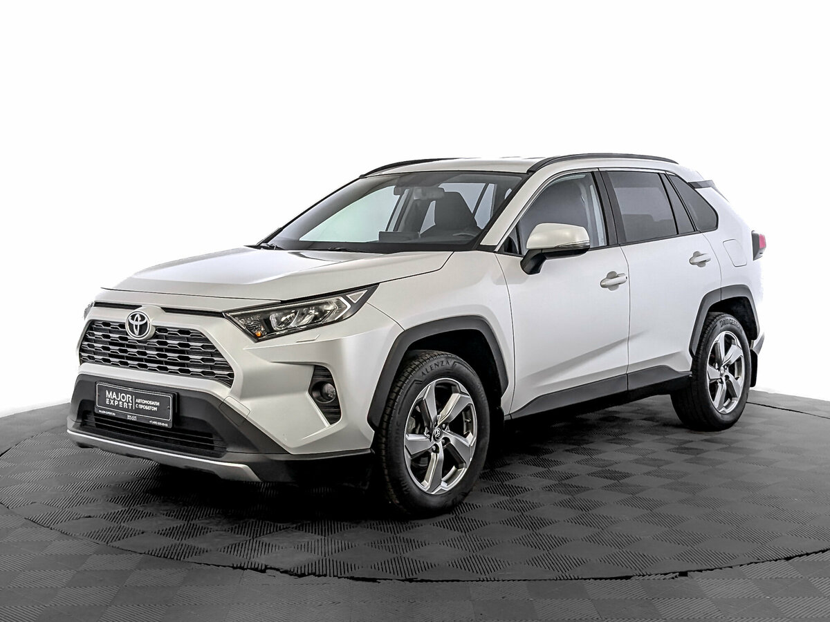 Открыть фотографии: Toyota RAV4 V (XA50)