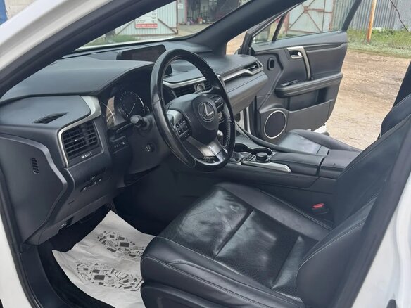 2017 Lexus RX 200t IV, белый, 3390000 рублей - вид 8