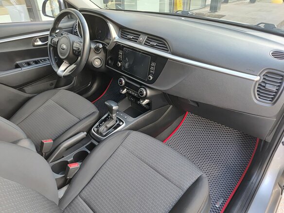2021 Kia Rio IV Рестайлинг, серый - вид 10