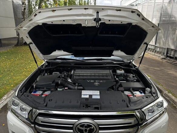 2019 Toyota Land Cruiser 200 Series Рестайлинг 2, белый, 9500000 рублей - вид 27