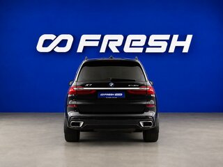 2022 BMW X7 30d I (G07), чёрный, 9834434 рублей, вид 4
