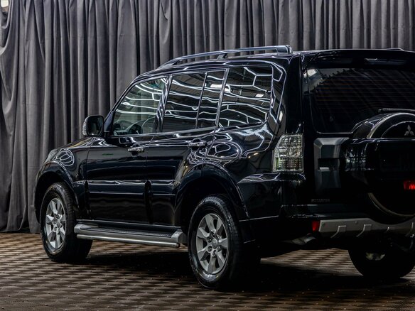 2014 Mitsubishi Pajero IV Рестайлинг 1, чёрный, 1765000 рублей - вид 9