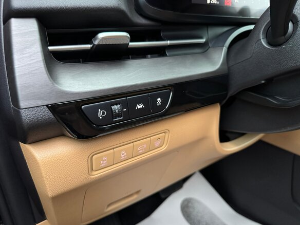 2020 Kia Carnival IV, чёрный, 3300000 рублей - вид 12