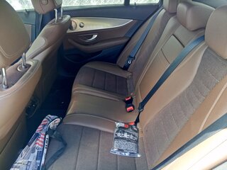 2018 Mercedes-Benz E-Класс 220 d V (W213, S213, C238), серебристый, 3500000 рублей, вид 5