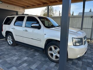 2012 Chevrolet Tahoe 6AT III, белый, 2080000 рублей, вид 1