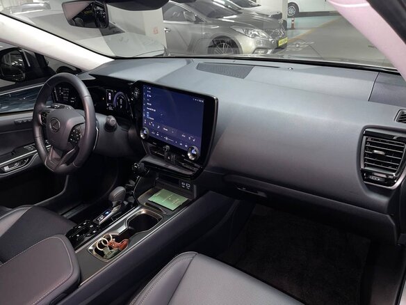 2023 Lexus NX 350h II, серый, 4990000 рублей - вид 5