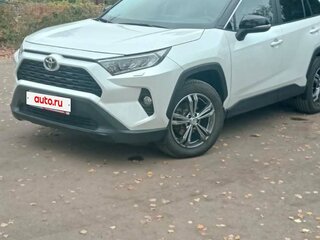 2020 Toyota RAV4 V (XA50), белый, 3600000 рублей, вид 4