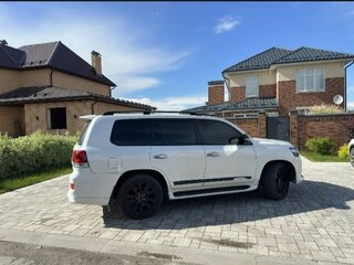 2012 Toyota Land Cruiser 200 Series Рестайлинг 1, белый, 3150000 рублей, вид 3