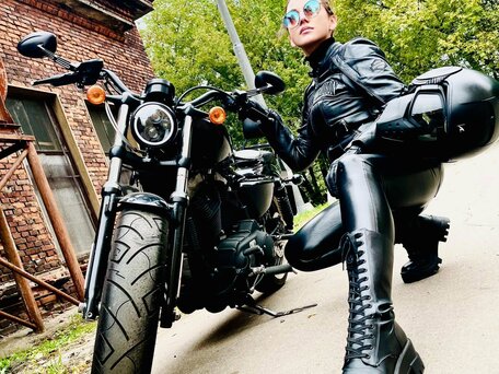 2011 Harley-Davidson Sportster 1200, чёрный, 750000 рублей, вид 3