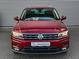 2019 Volkswagen Tiguan II, красный, 2580000 рублей, вид 2