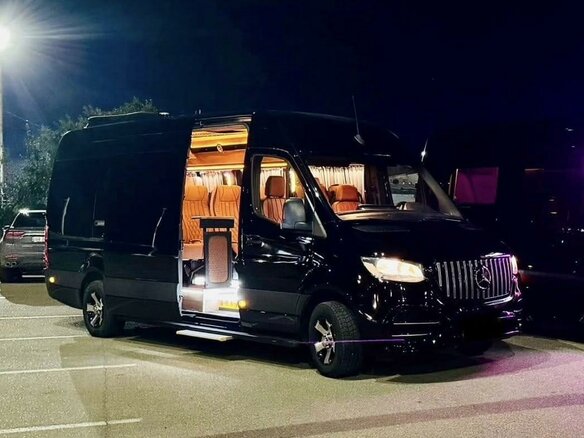 2020 Mercedes-Benz Sprinter, чёрный, 9990000 рублей