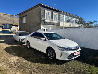 2013 Toyota Camry VII (XV50), белый, 1500000 рублей, вид 4