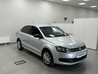2013 Volkswagen Polo V, серебристый, 860000 рублей, вид 3
