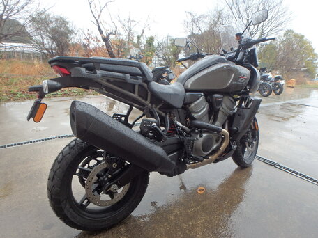 2021 Harley-Davidson Pan America, чёрный, 1550000 рублей, вид 3