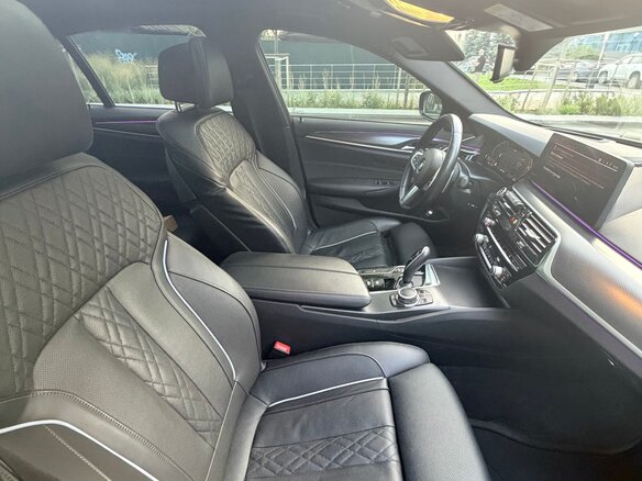 2022 BMW 5 серии 530i xDrive VII (G30/G31/G38) Рестайлинг, чёрный, 6390000 рублей - вид 13