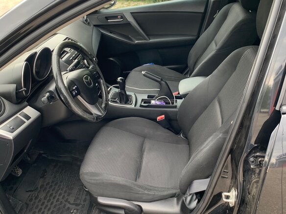 2012 Mazda 3 II (BL) Рестайлинг, чёрный, 700000 рублей - вид 4