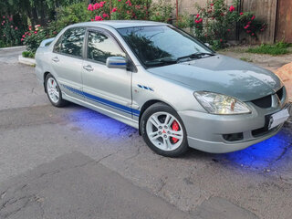 2005 Mitsubishi Lancer IX Рестайлинг, серебристый, 550000 рублей, вид 1