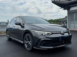 Volkswagen Golf VIII