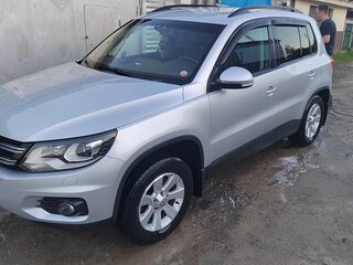 2011 Volkswagen Tiguan I Рестайлинг, серебристый, 1070000 рублей, вид 1