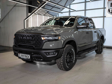2025 Ram 1500 Crew Cab V Рестайлинг, зелёный, 10562213 рублей, вид 4