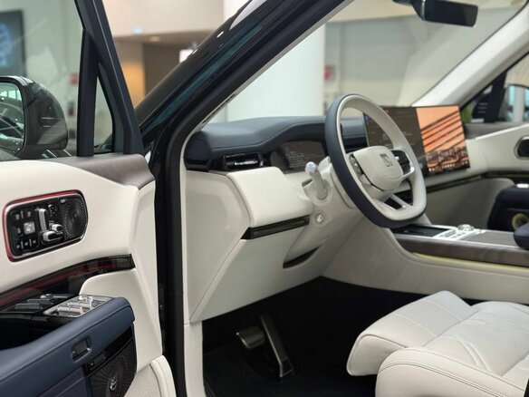 2026 Zeekr 9X 55 kWh (до 3.5 т), чёрный, 13100000 рублей - вид 13
