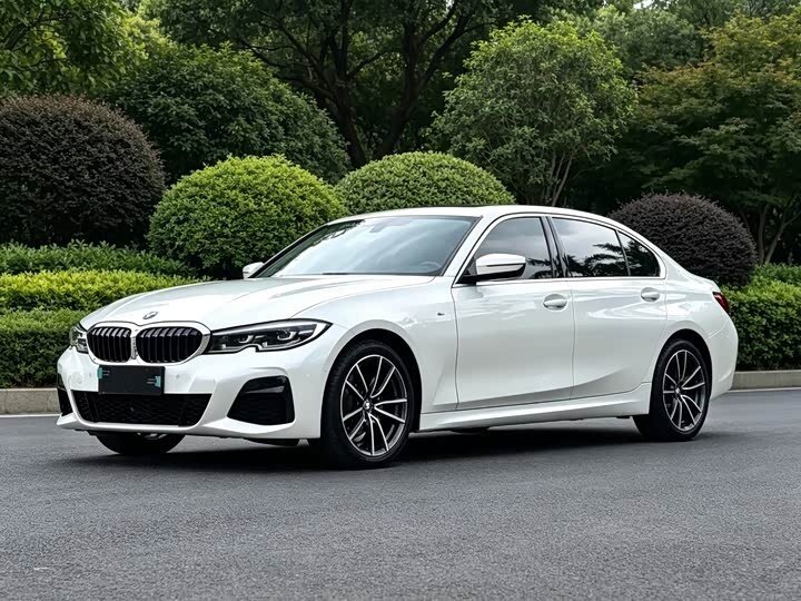 Открыть фотографии: BMW 3 серии VII (G2x)