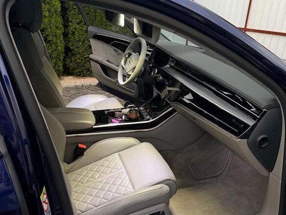 2021 Audi A8 60 TFSI e IV (D5), синий, 8230000 рублей - вид 37