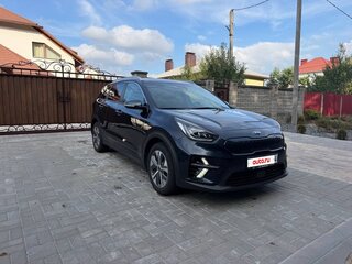 2019 Kia Niro I Рестайлинг, чёрный, 1350000 рублей, вид 2