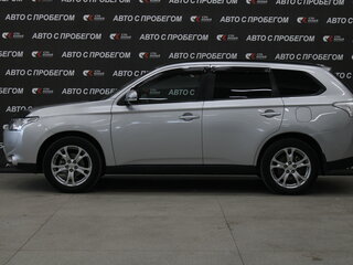2013 Mitsubishi Outlander III, серебристый, 1436000 рублей, вид 4