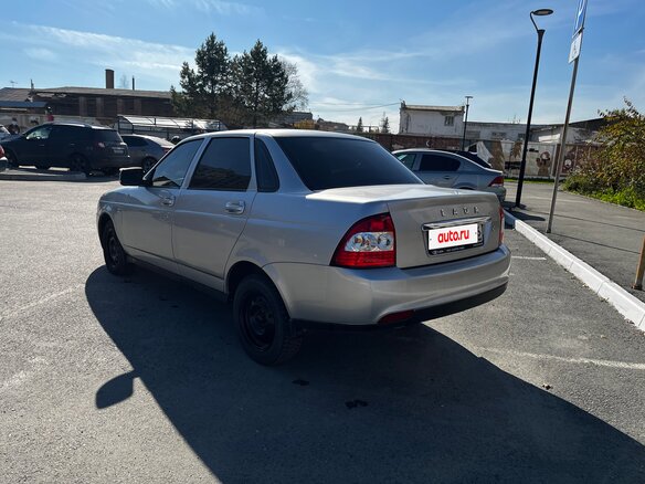 2014 Lada (ВАЗ) Priora I Рестайлинг, серебристый, 350000 рублей - вид 3