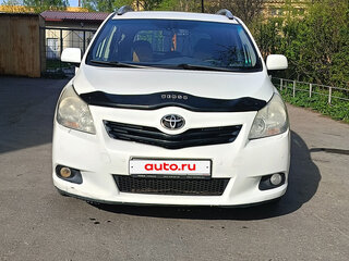 2011 Toyota Verso I, белый, 900000 рублей, вид 1